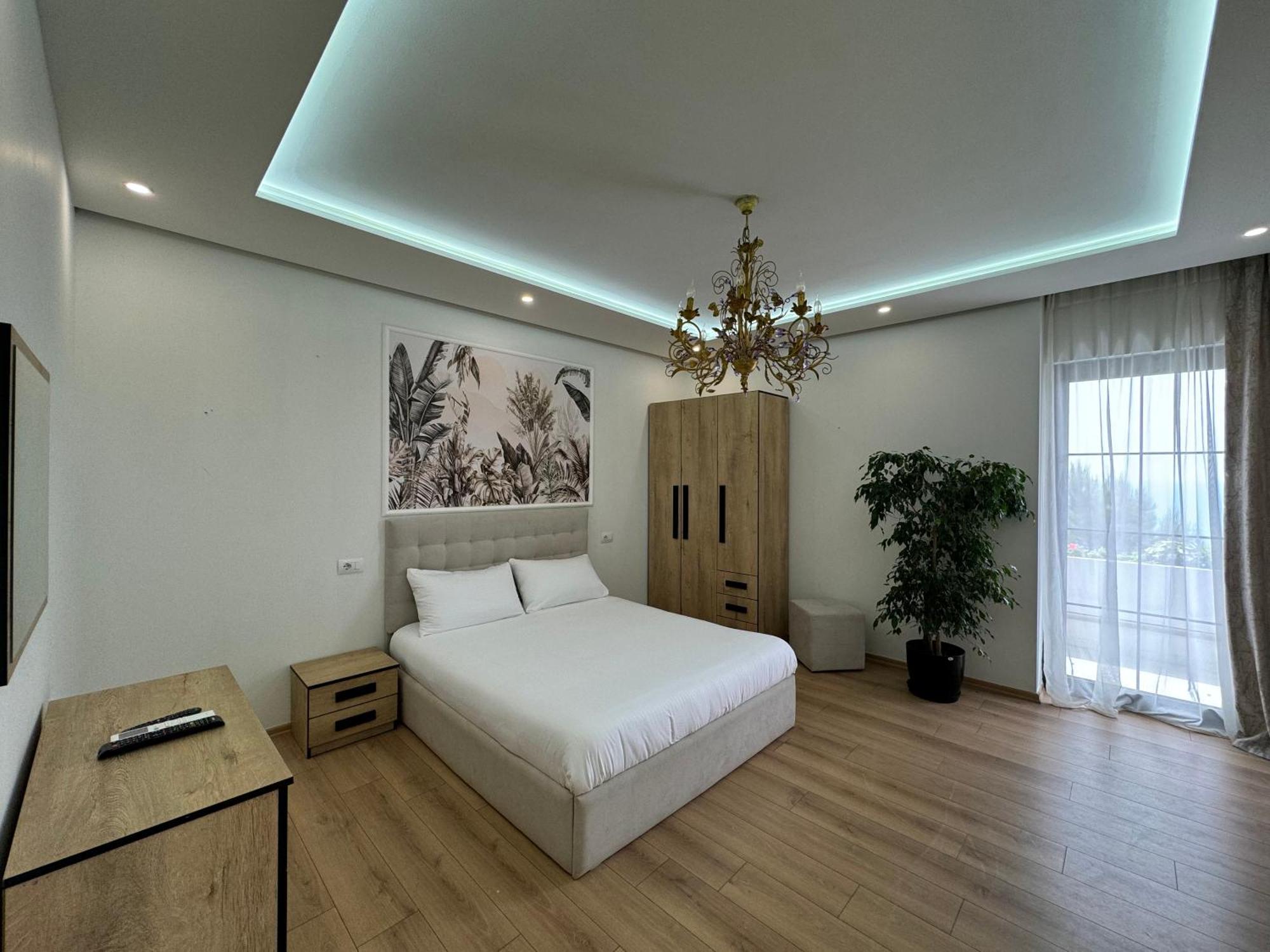 Villa D Hotel-Restaurant-Private Beach Durrës Eksteriør bilde